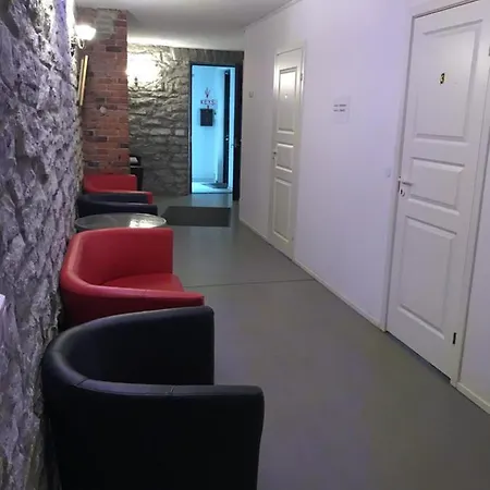 Sueda Sueda 7 Hostel *